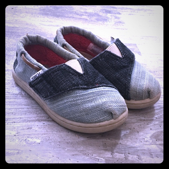 Toms Shoes Toms Boys Toddler Shoes Size 7 Poshmark